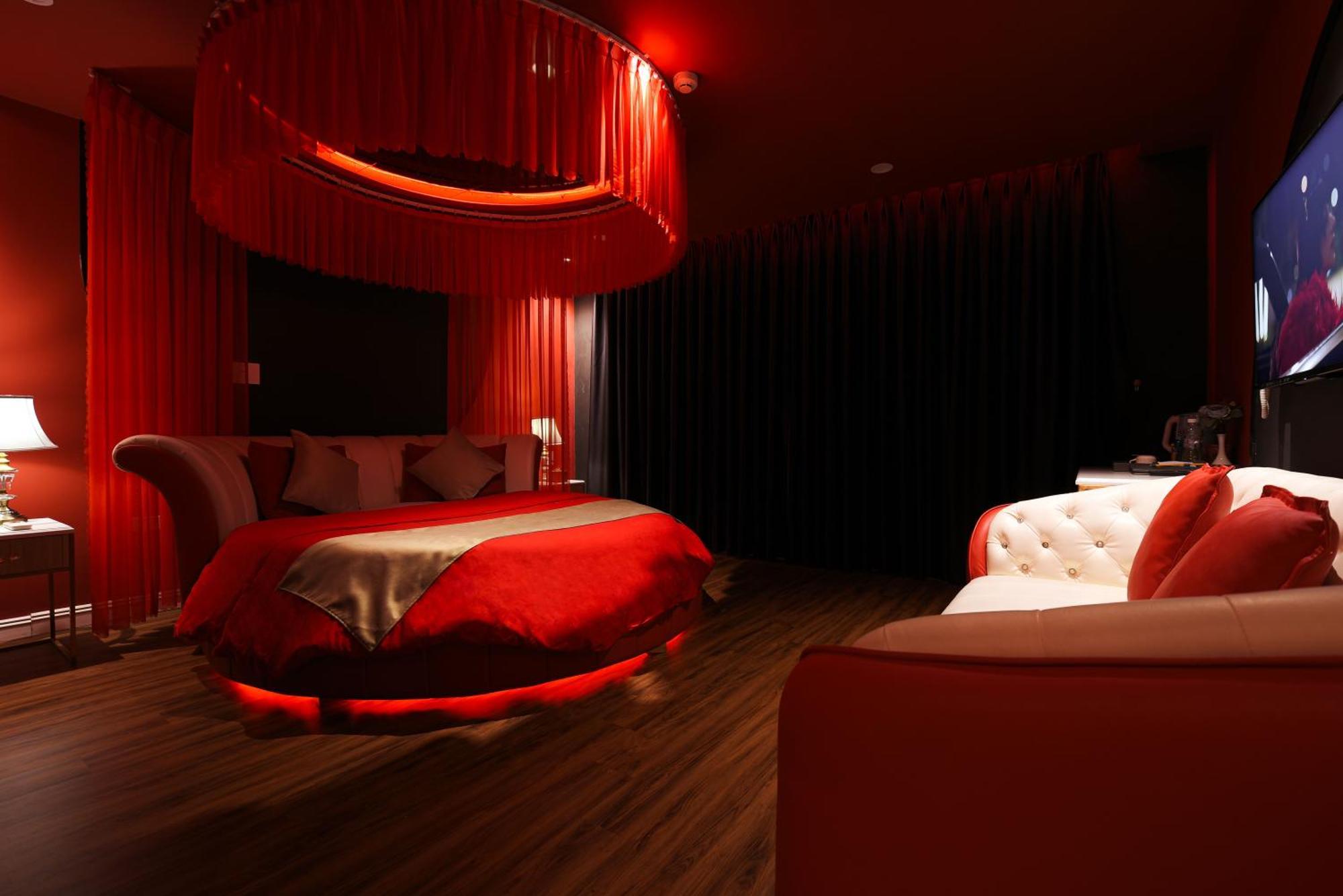 Chiic House 1 - Khach San Tinh Yeu Hotel Дананг Екстериор снимка